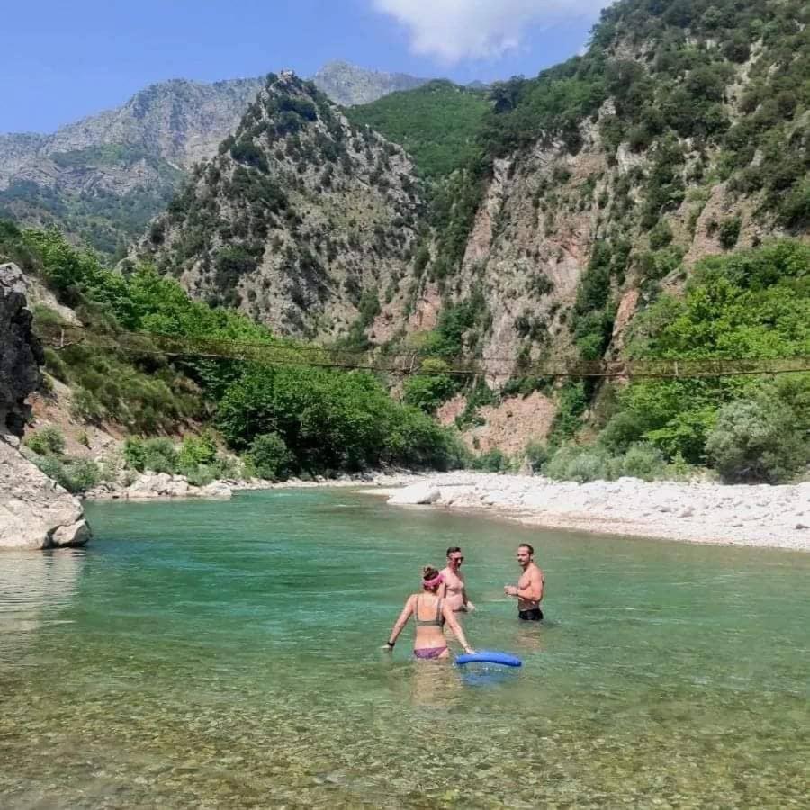 Rouista Tzoumerka Resort Vourgareli Buitenkant foto