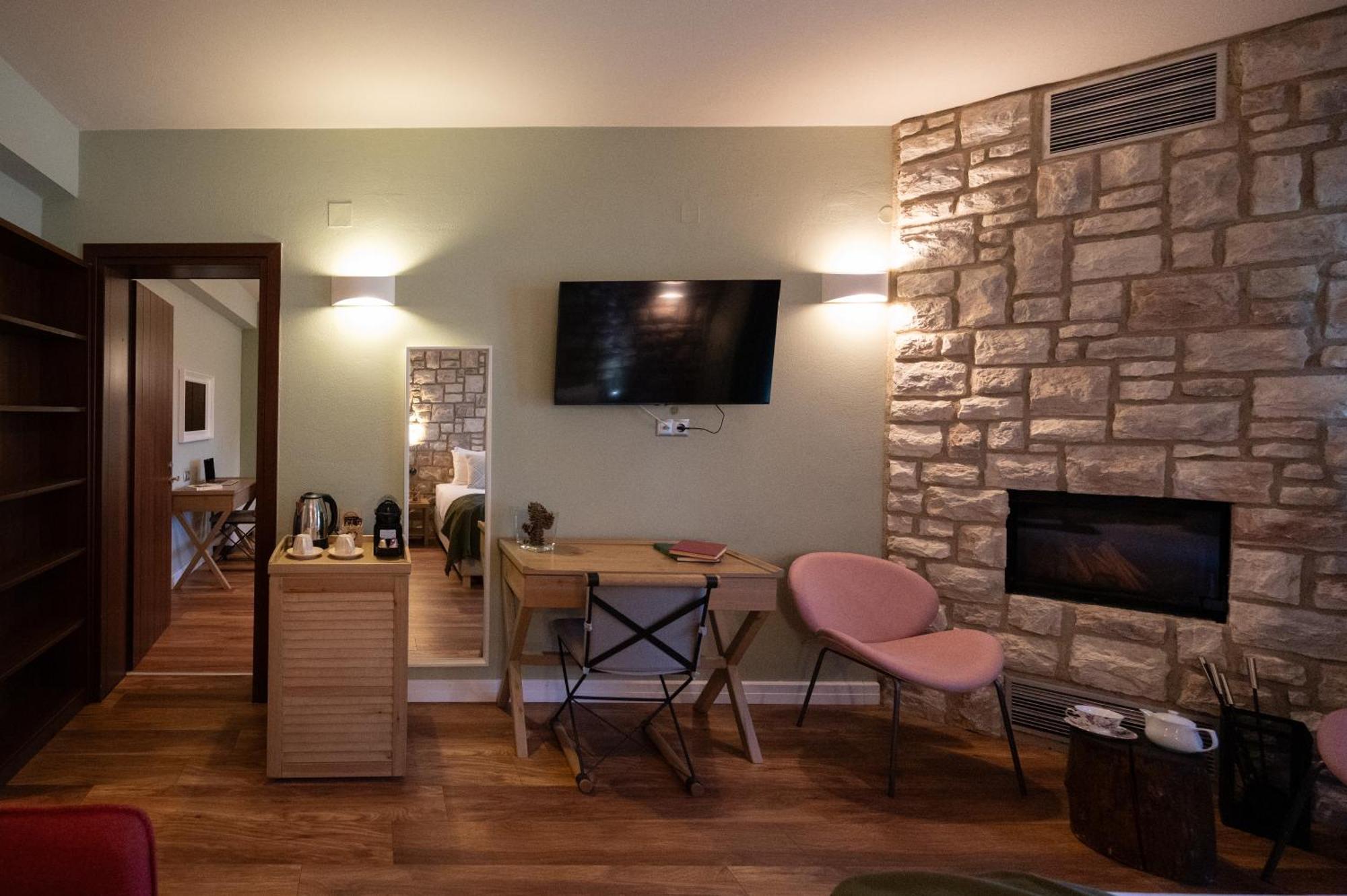 Rouista Tzoumerka Resort Vourgareli Buitenkant foto